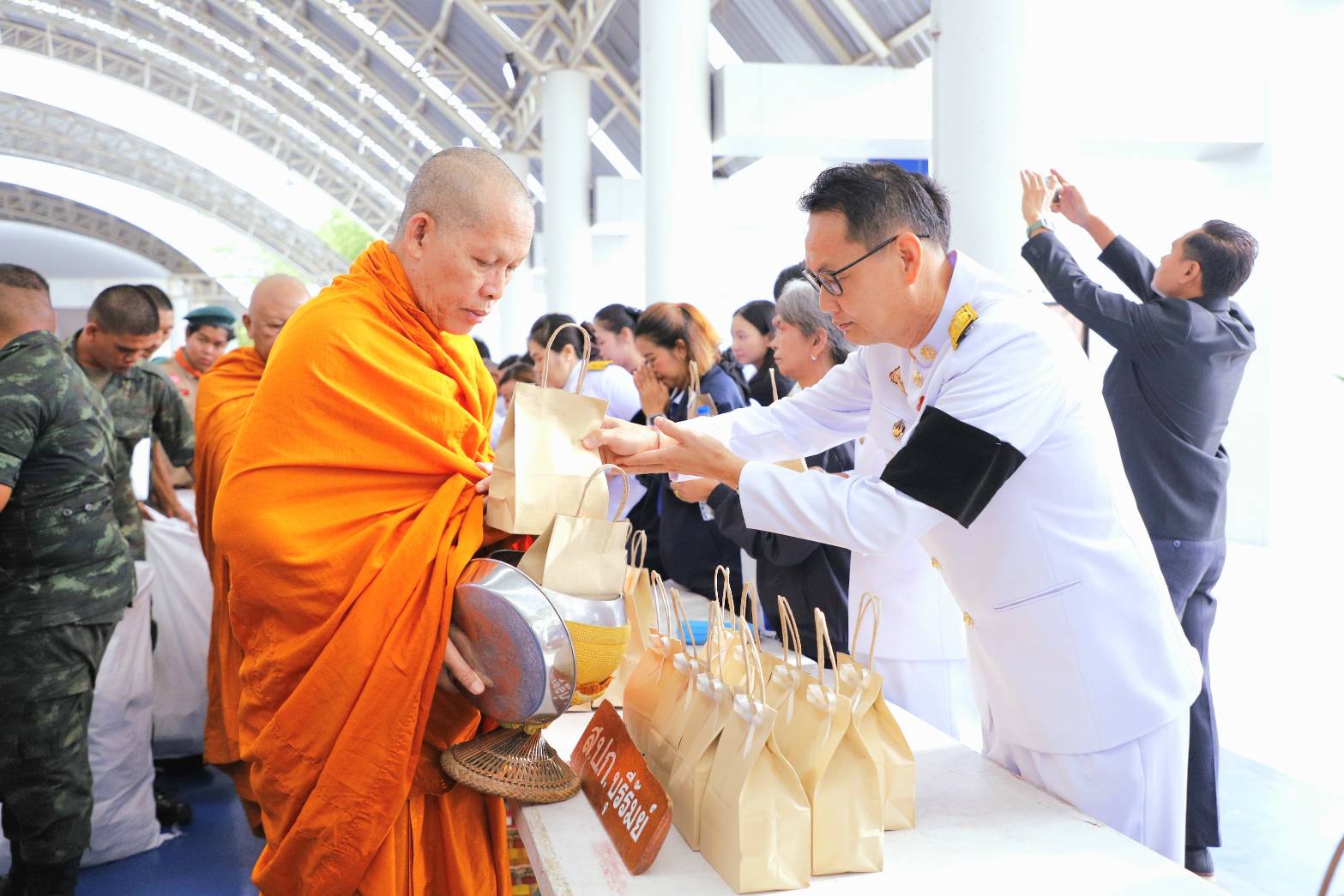 title - วันเสาร์ที่ 4 กรกฎาคม 2569 นายประเสริฐ กาญจนเกียรติกุล ปฏิรูปที่ดินจังหวัดบุรีรัมย์ พร้อมด้วยเจ้าหน้าที่ ส.ป.ก.บุรีรัมย์ ร่วมกิจกรรมวันคล้ายวันประสูติ สมเด็จพระเจ้าน้องนางเธอ เจ้าฟ้าจุฬาภรณวลัยลักษณ์ อัครราชกุมารี กรมพระศรีสวางควัฒนวรขัติยราชนารี ณ โดมสวนรมย์บุรี 200 ปี เทศบาลนครบุรีรัมย์